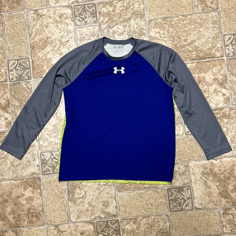 💥3/$25 item💥 Under Armour Heat Gear long sleeve shirt